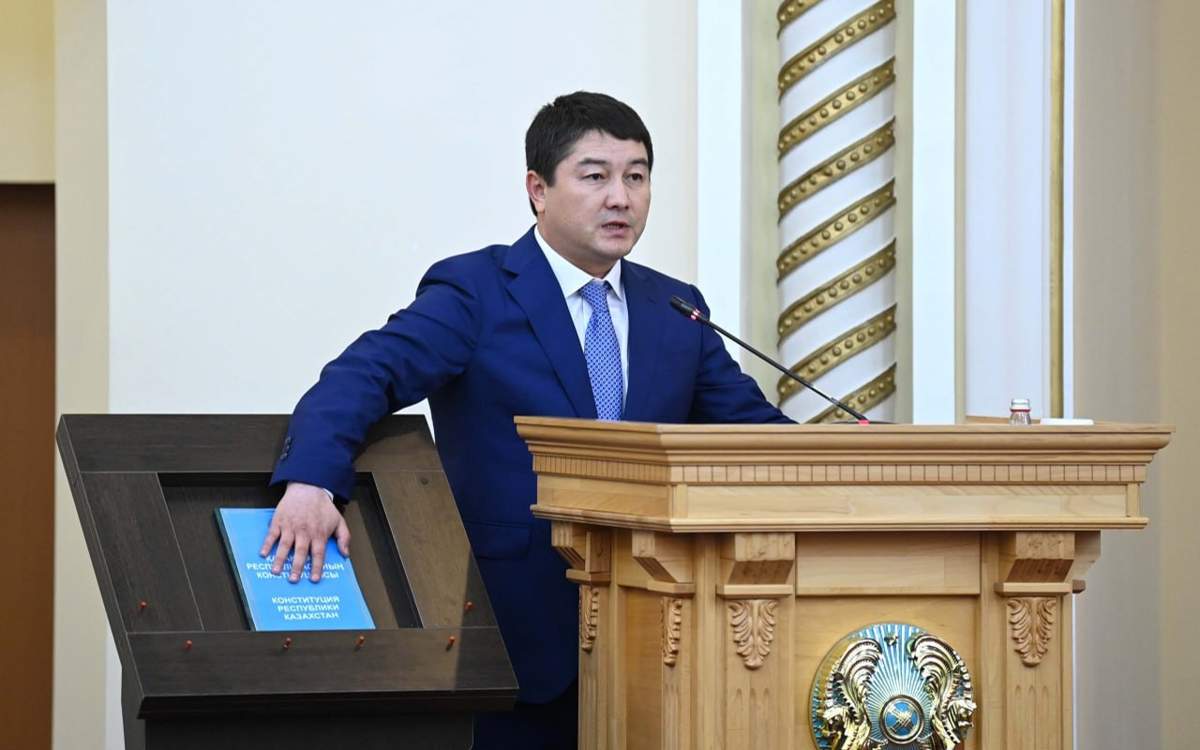 Новый-аким-Мангистауской-области-представлен-Руководителем-Администрации-Президента