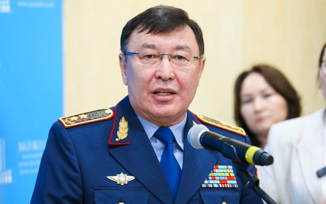 Встреча-жителей-в-Кульсарах-прошла-без-задержаний,-сообщает-МВД