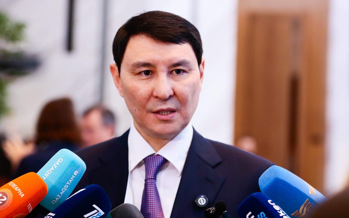 Ерулан-Жамаубаев-прокомментировал-запрет-премирования-госслужащих