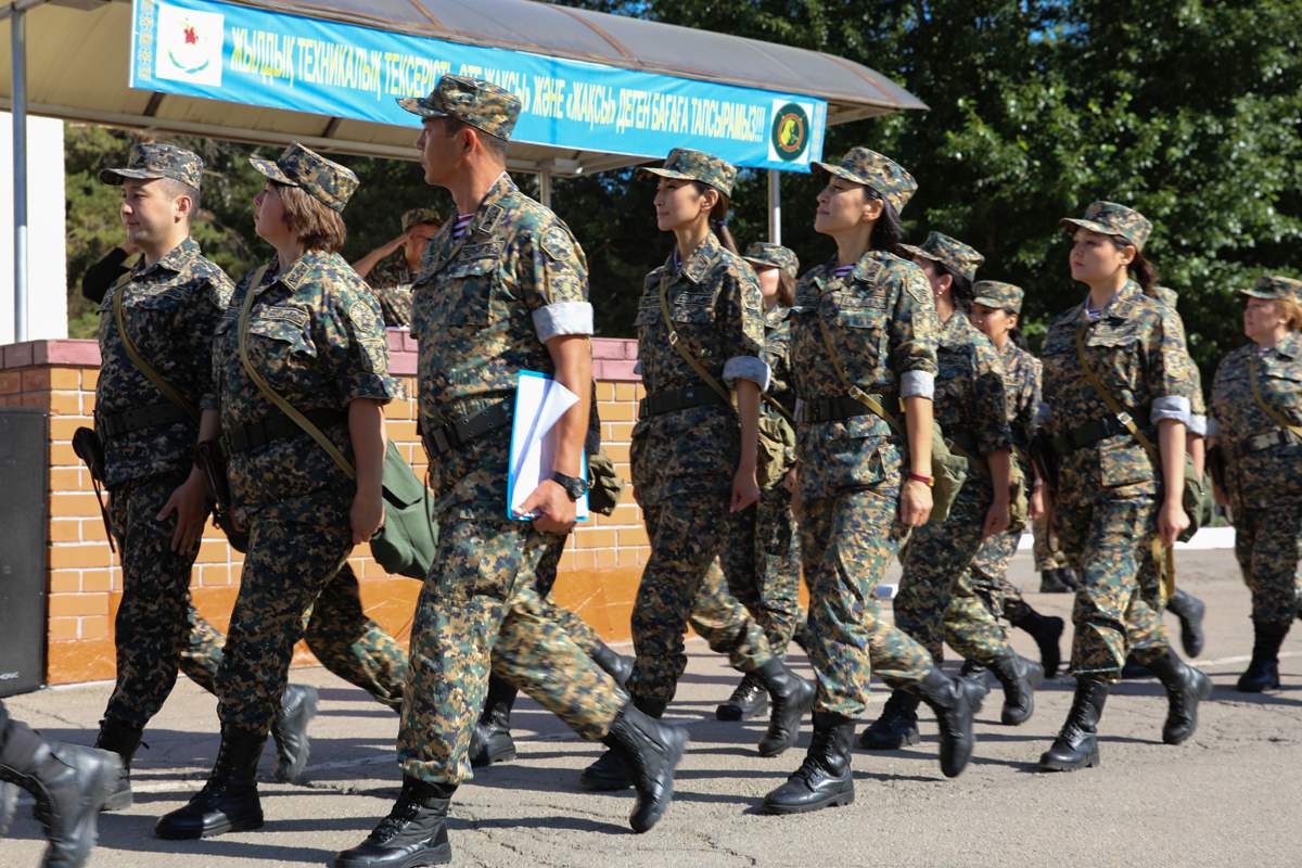 Сроки-выдачи-военных-билетов-сократят-в-Казахстане
