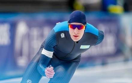 Конькобежный-спорт:-казахстанец-завоевал-«золото»-чемпионата-четырех-континентов-в-Японии