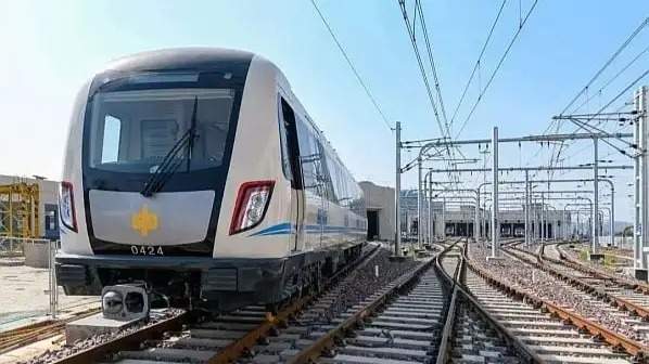 Легкорельсовые-поезда-для-lrt-закупят-в-Китае