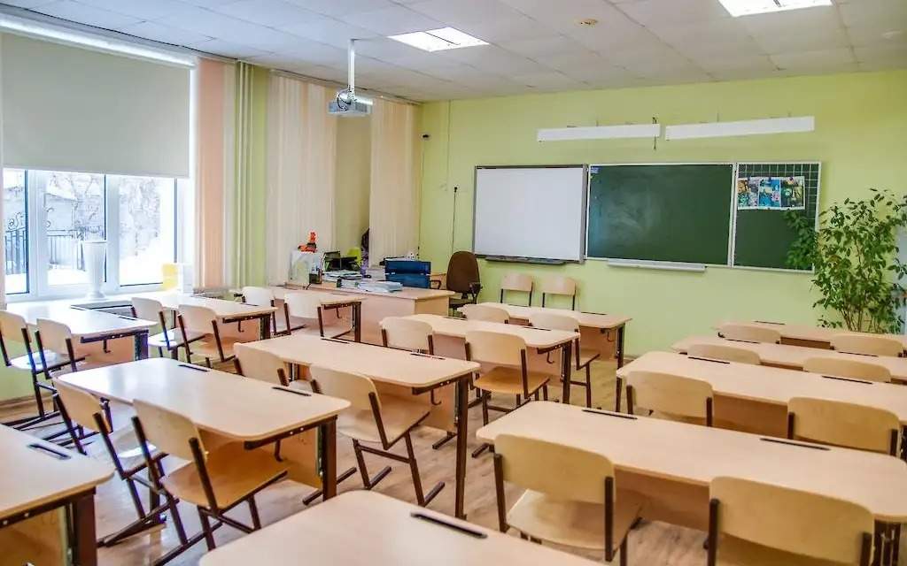 Штрафы-за-незаконный-сбор-денег-в-школах-введут-в-Кыргызстане