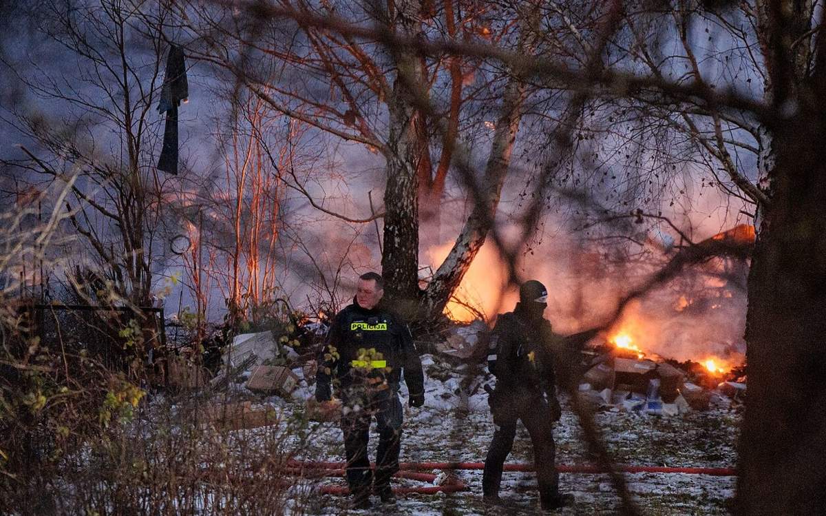 Грузовой-самолет-dhl-разбился-близ-аэропорта-Вильнюса:-один-человек-погиб
