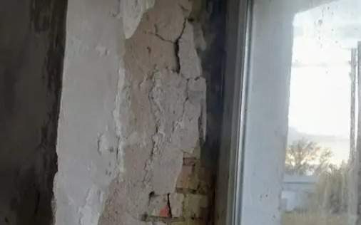 В-СКО-акимат-предоставил-одинокой-матери-квартиру,-непригодную-для-проживания