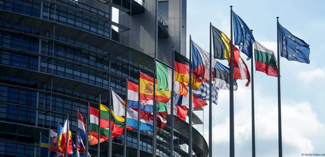 Европарламент-утвердил-новый-состав-Еврокомиссии