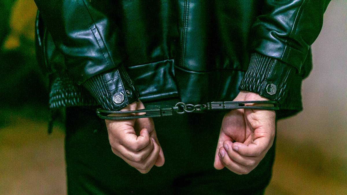 Полиция-задержала-отца-Шерзата-Болата