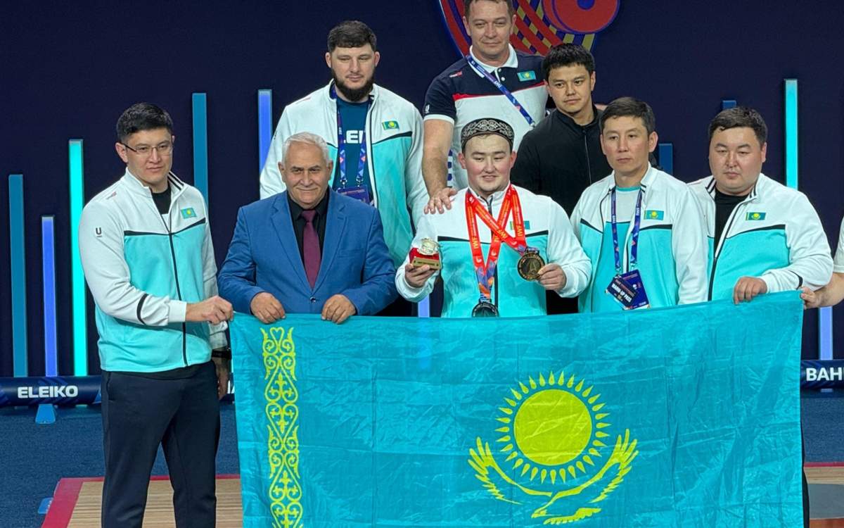 Нургиса-Адилетулы-завоевал-золотую-медаль-чемпионата-мира-по-тяжелой-атлетике