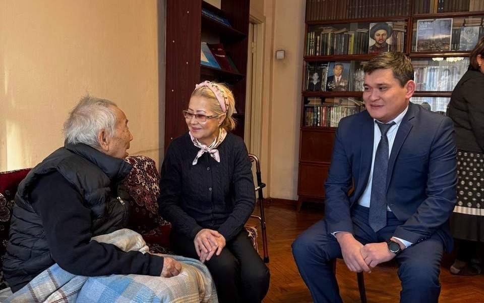 Управление-делами-Президента-РК:-Забота-о-ветеранах-—-дань-уважения-и-памяти