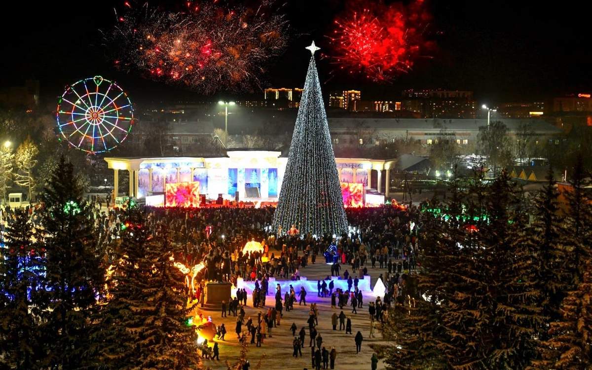 Главную-елку-зажгли-в-Петропавловске