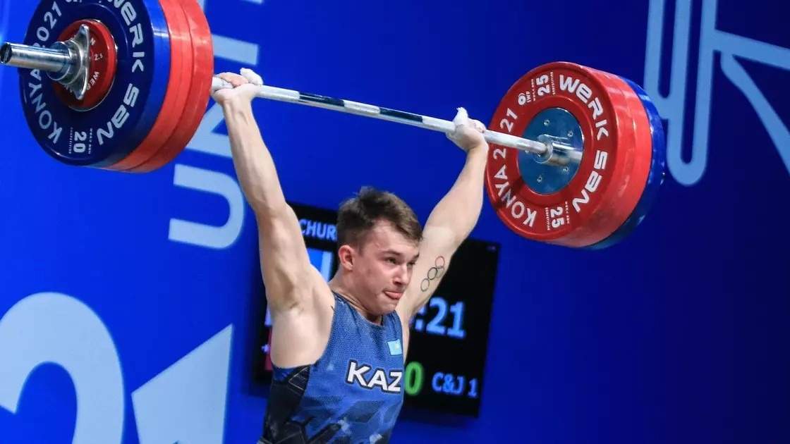 Штангист-Алексей-Чуркин-завоевал-«золото»-чемпионата-Азии