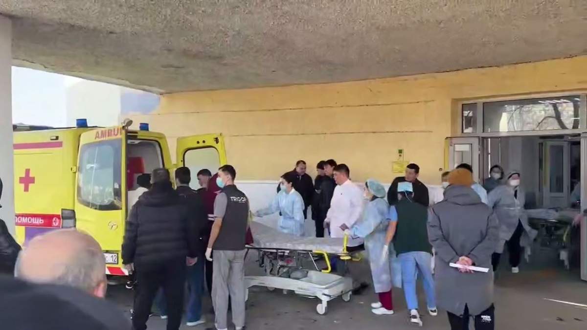 Какая-помощь-будет-оказана-родственникам-пострадавших-в-авиакатастрофе-близ-Актау