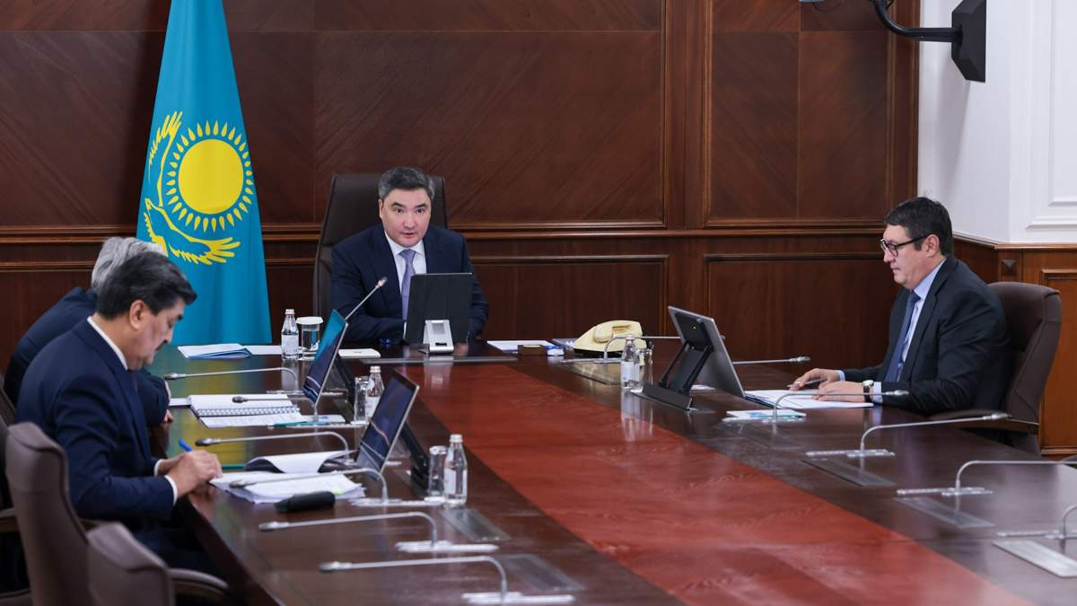 Олжас-Бектенов-поручил-усилить-совместную-работу-по-переходу-к-«зеленой-экономике»