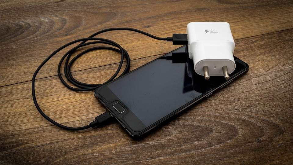 Евросоюз-перешел-на-единый-разъём-usb-С-для-смартфонов