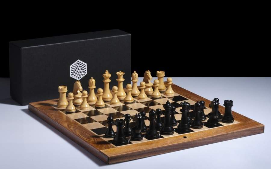 fide-разрешила-джинсы