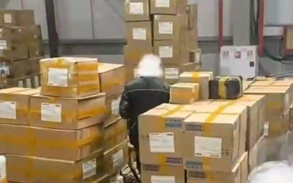 Наркотики-под-видом-надувного-матраса-отправили-в-Астану-из-Австралии