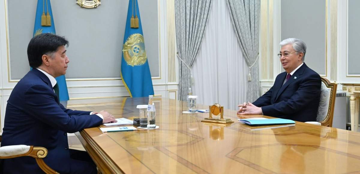 Касым-Жомарт-Токаев-и-Алихан-Байменов-рассмотрели-тенденции-развития-госуправления-в-мире