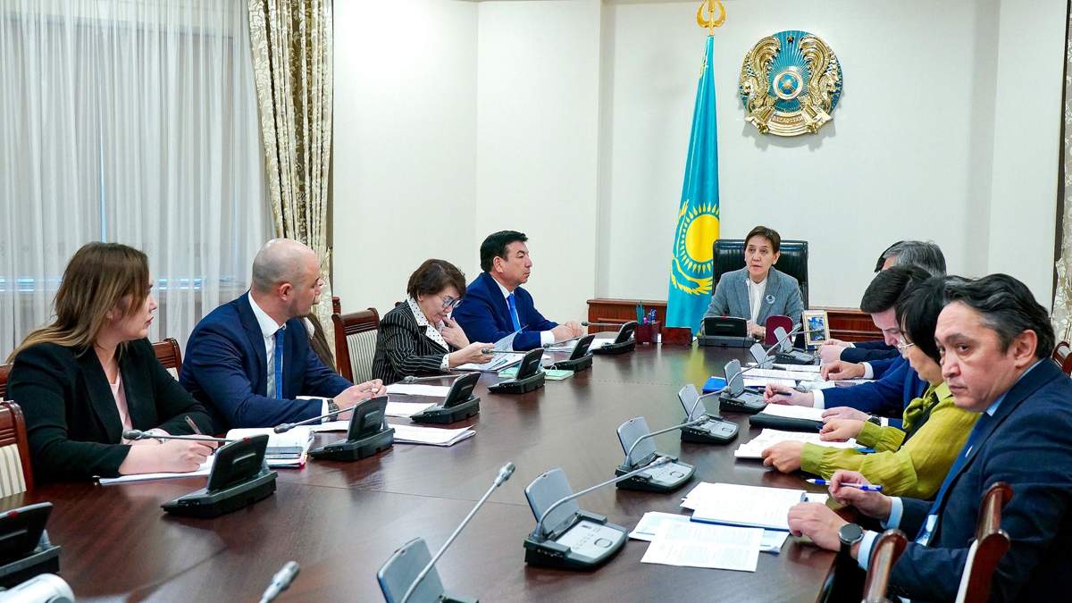 Инициативы-крупных-предприятий-в-рамках-Года-рабочих-профессий-представили-в-Правительстве