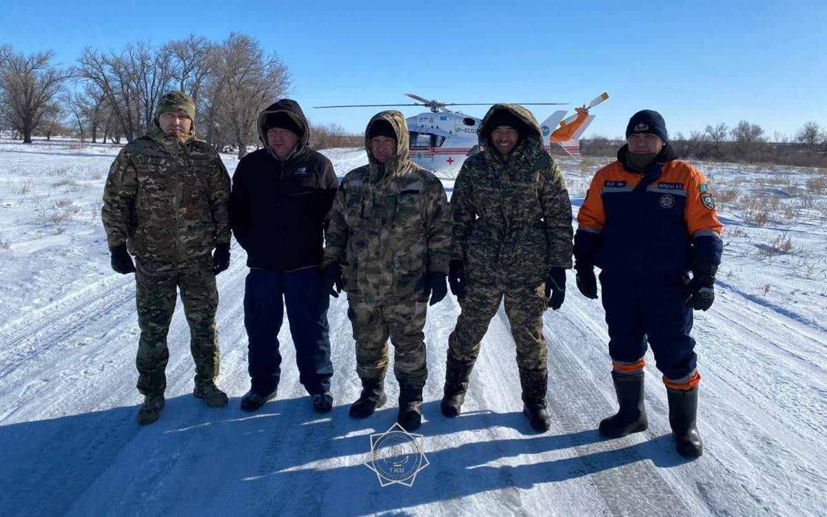 Пропавших-людей-нашли-с-помощью-вертолета-в-области-Жетысу