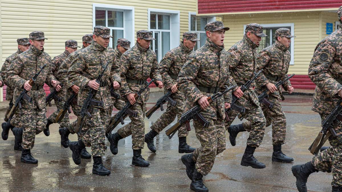Сколько-казахстанцев-призовут-на-воинские-сборы-в-2025-году