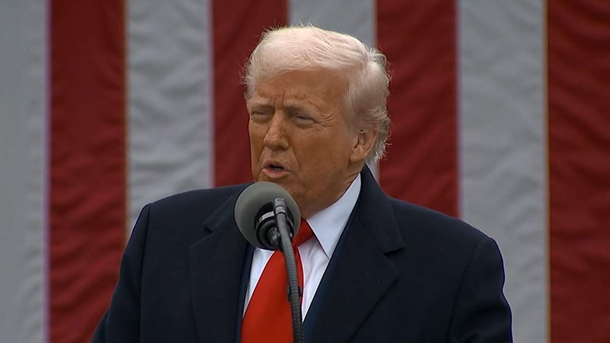 Трамп-объявил-о-введении-всеобъемлющих-пошлин-для-всех-стран