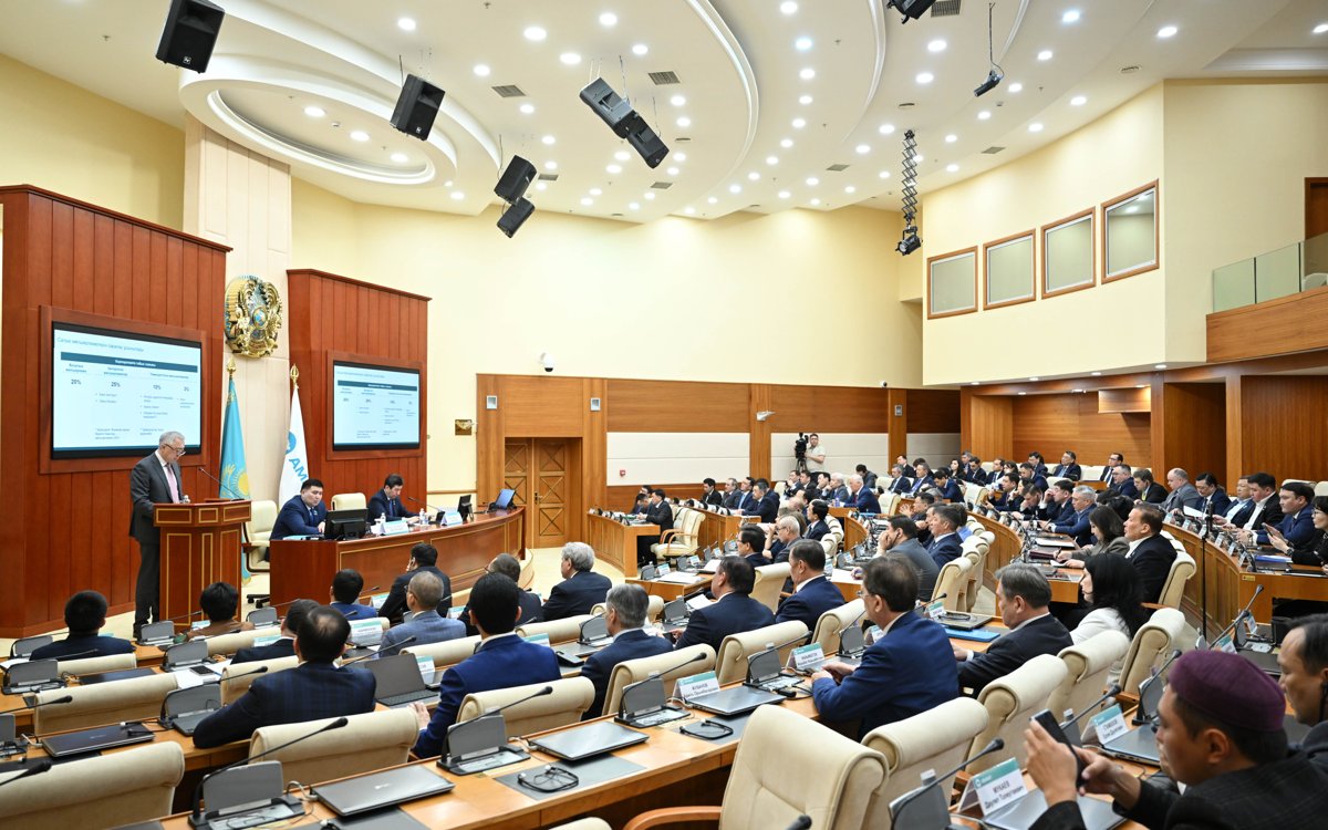 Фракция-amanat-выступила-против-снижения-порога-по-НДС-до-15-млн-тенге