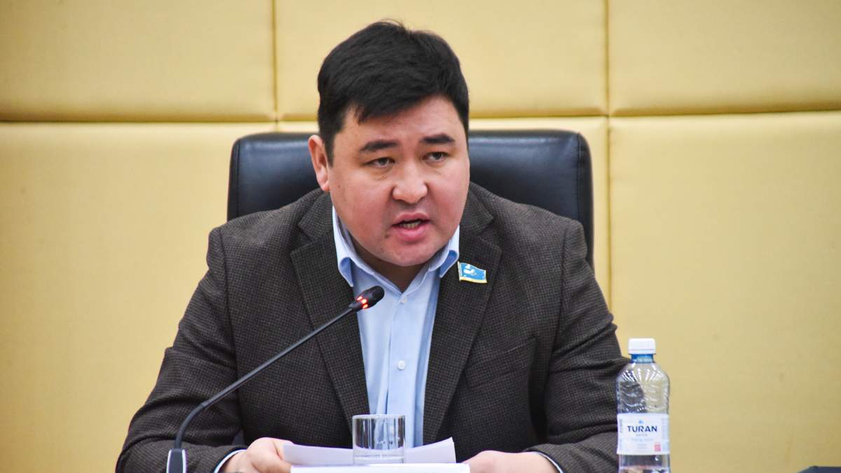 Освободить-газеты-и-журналы-от-уплаты-НДС-предложил-депутат