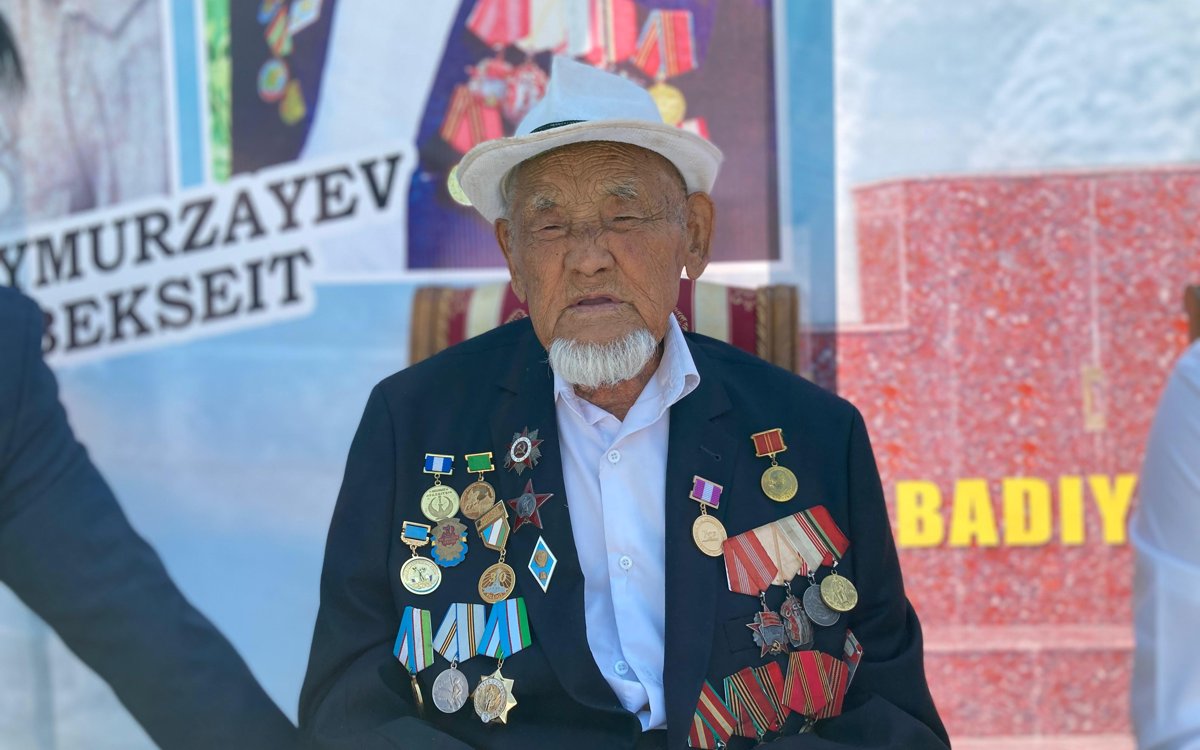 В-Узбекистане-живет-100-летний-казах-ветеран