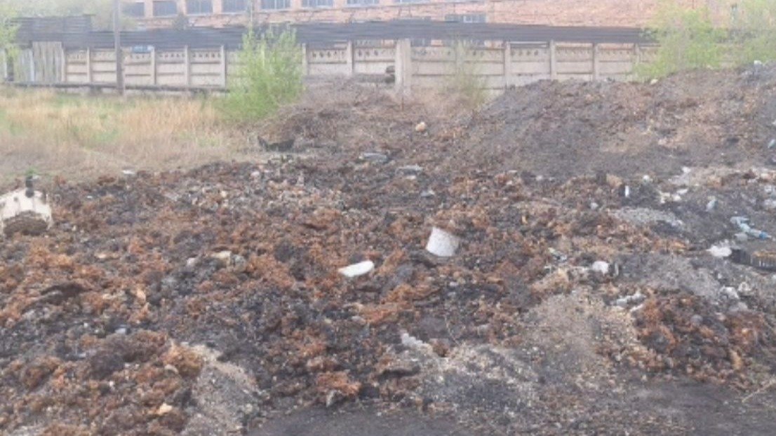 Десять-грузовиков-оказались-на-штрафстоянке-за-вывоз-мусора-в-Карагандинской-области