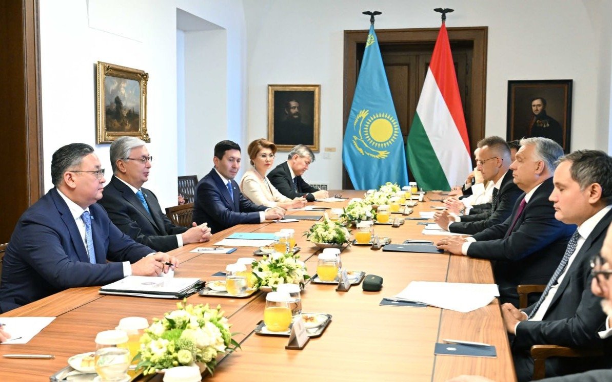 Президент-Казахстана-провел-переговоры-с-Премьер-министром-Венгрии