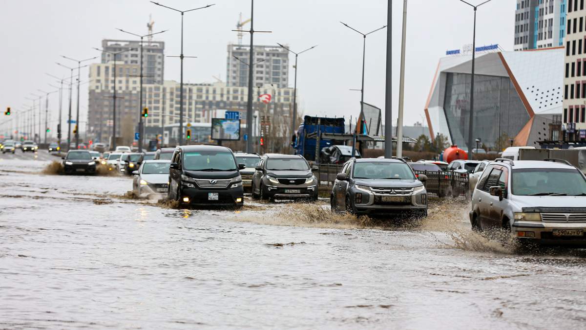 Почему-Астана-тонет-в-лужах-после-дождей-—-объяснение-акимата