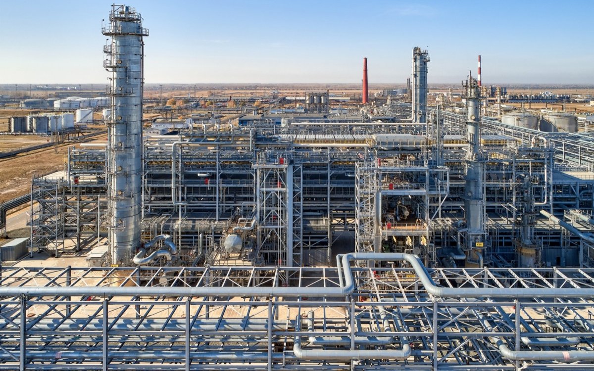 Новая-нефтехимия-—-зеленая,-цифровая,-эффективная