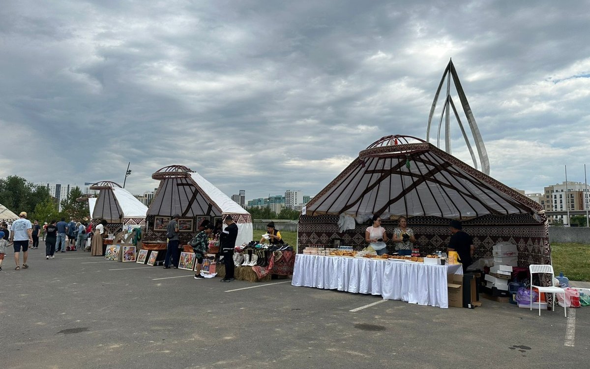 В-Астане-открыли-уникальный-этноаул-«jeti-qazyna»