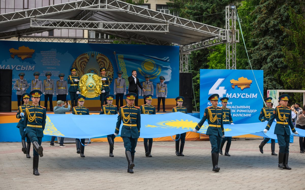 Патриотический-забег-ко-Дню-государственных-символов-прошел-в-СКО