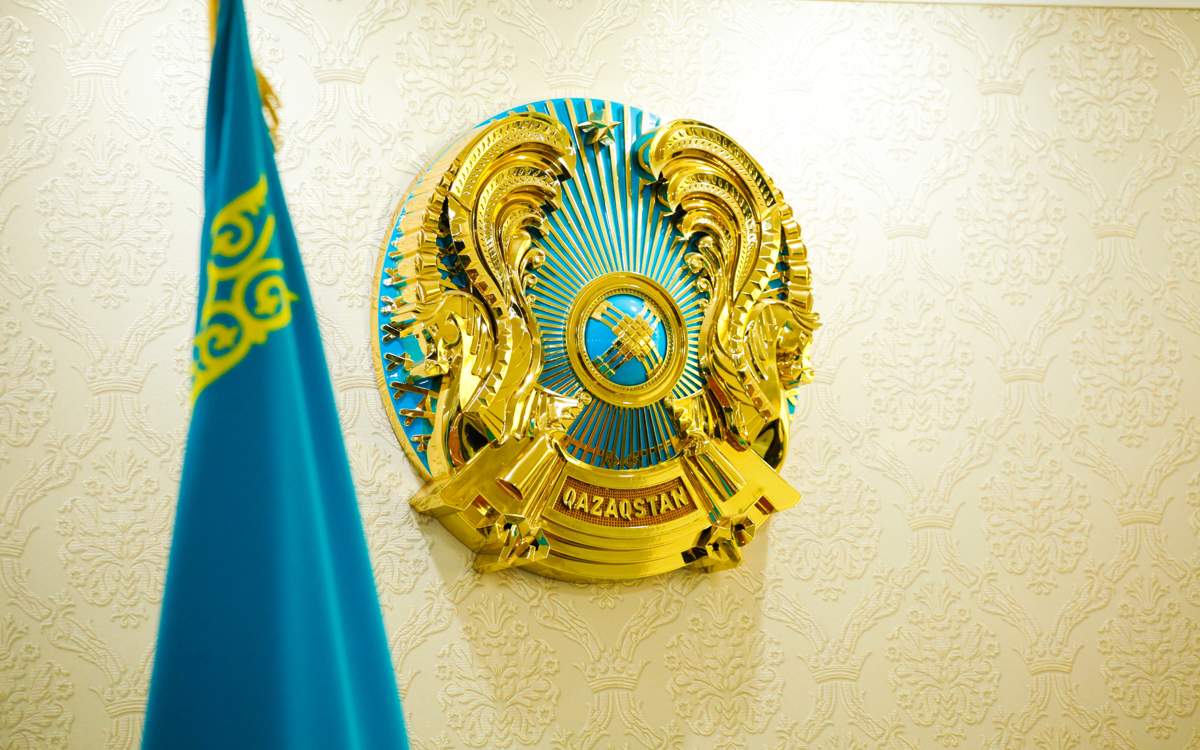 Герб-Казахстана-занимает-8-место-в-мире-по-оформлению-и-смысловой-нагрузке