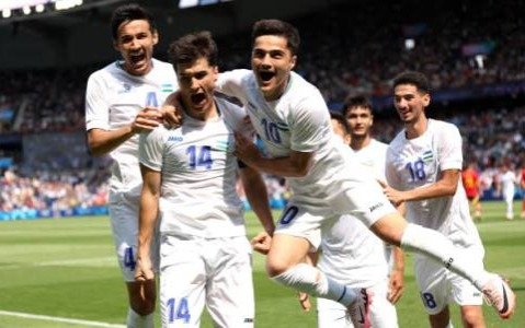 Сборная-Узбекистана-по-футболу-впервые-пробилась-на-чемпионат-мира