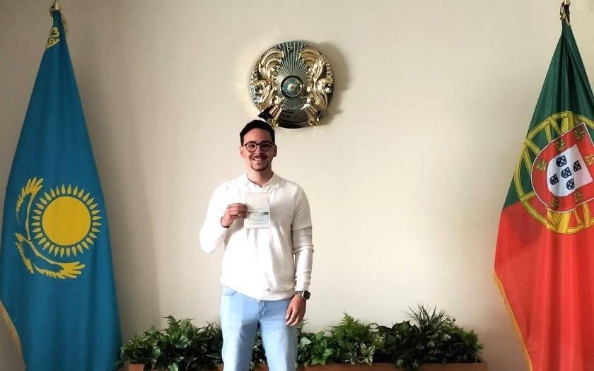 Еще-один-иностранец-получил-neo-nomad-визу