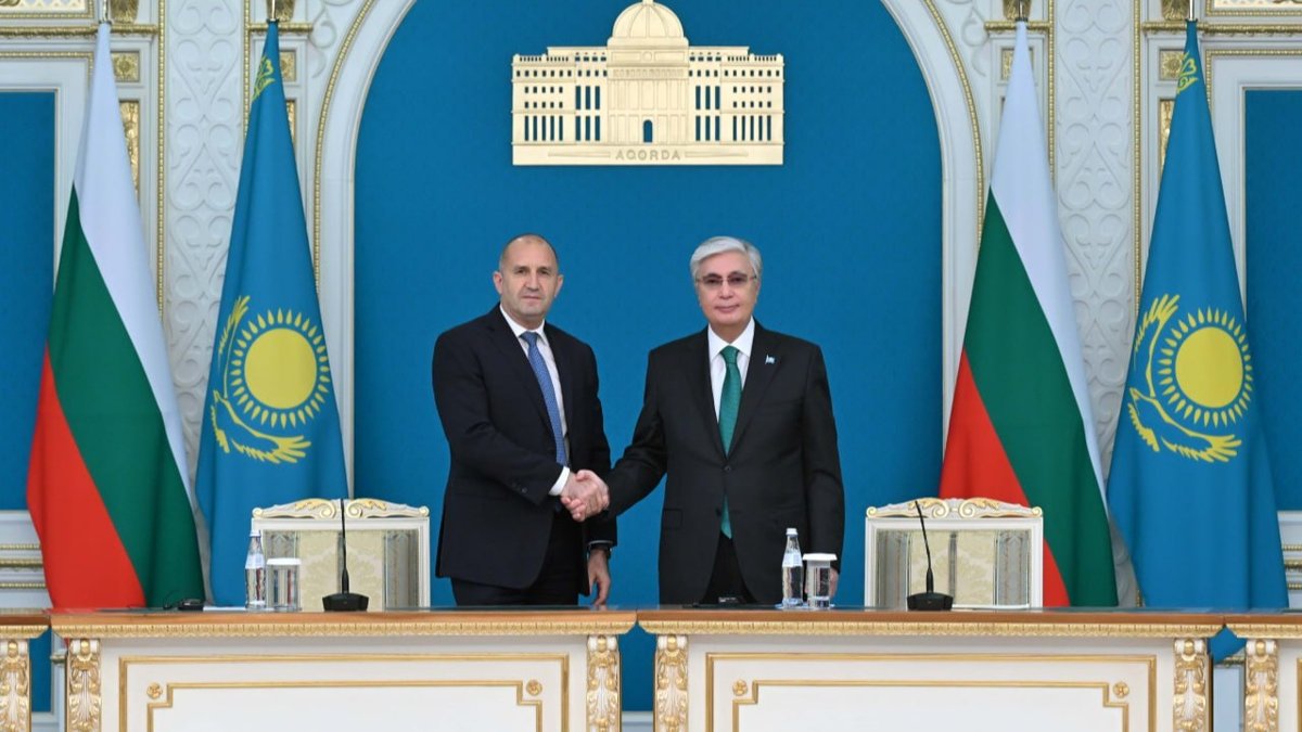 Касым-Жомарт-Токаев-и-Румен-Радев-выступили-с-совместным-заявлением-для-прессы