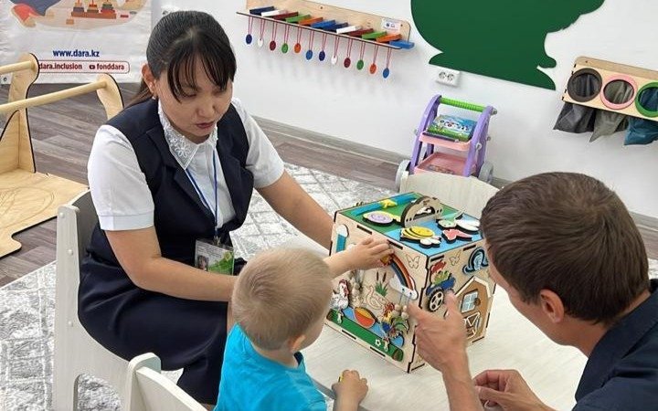 Службу-ранней-поддержки-детей-с-проблемами-в-развитии-откроют-в-Караганде