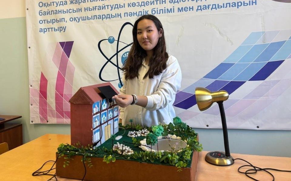 Столичные-школьники-изобрели-работающий-на-солнечной-энергии-фонтан
