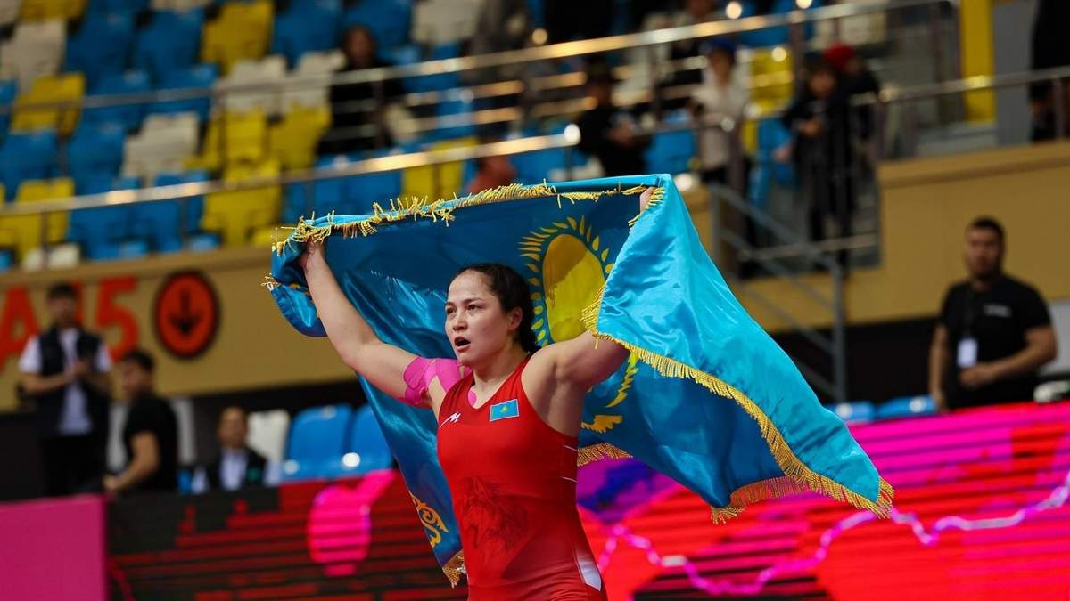 Женская-борьба:-Жамиля-Бакбергенова-возглавила-мировой-рейтинг