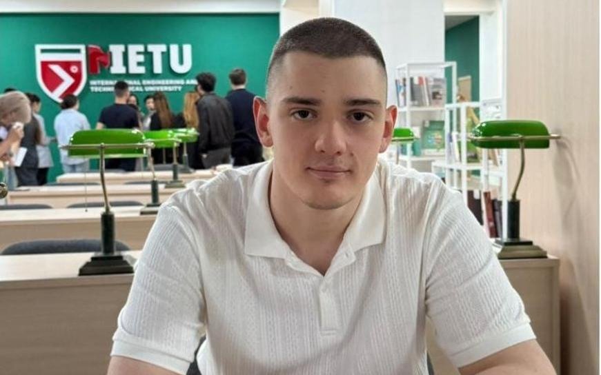 Студент-из-Казахстана-прошел-260-курсов-на-coursera-и-стал-чемпионом