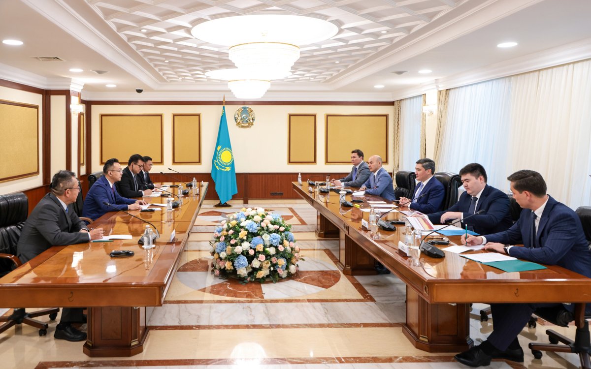 Олжас-Бектенов-обсудил-с-главой-geo-jade-petroleum-добычу-газа-на-месторождении-«Созак»