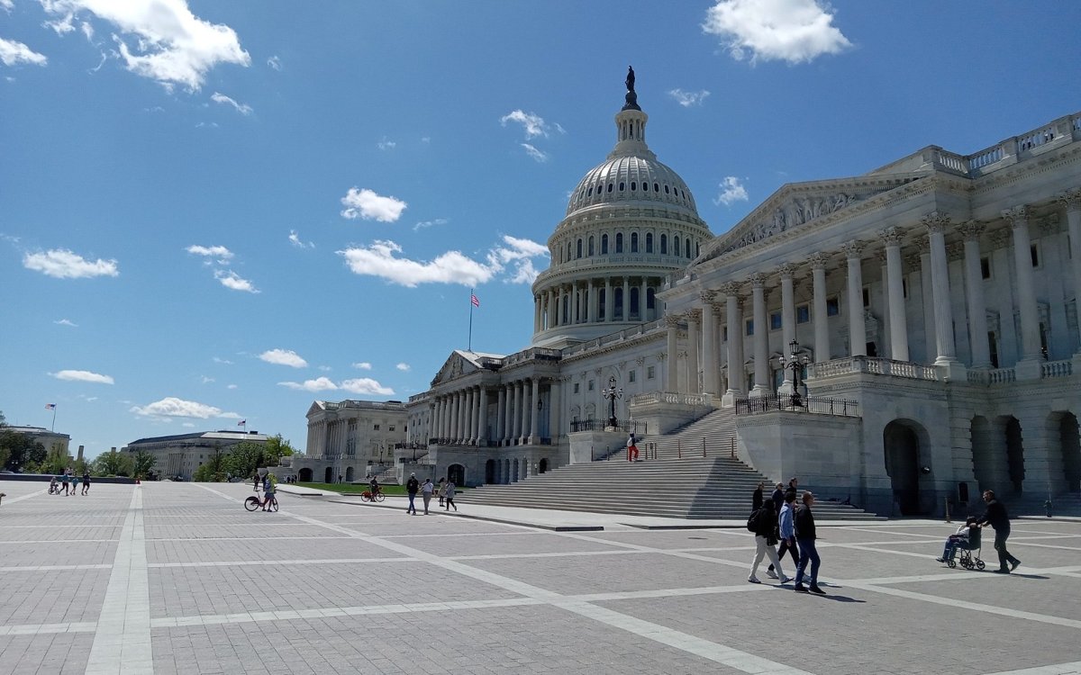 Сенат-США-принимает-законопроект-о-регулировании-криптовалют