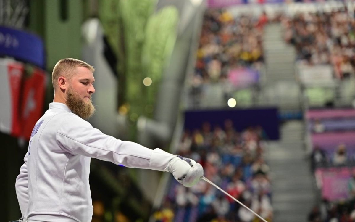 Казахстанский-спортсмен-стал-бронзовым-призером-чемпионата-Азии-по-фехтованию