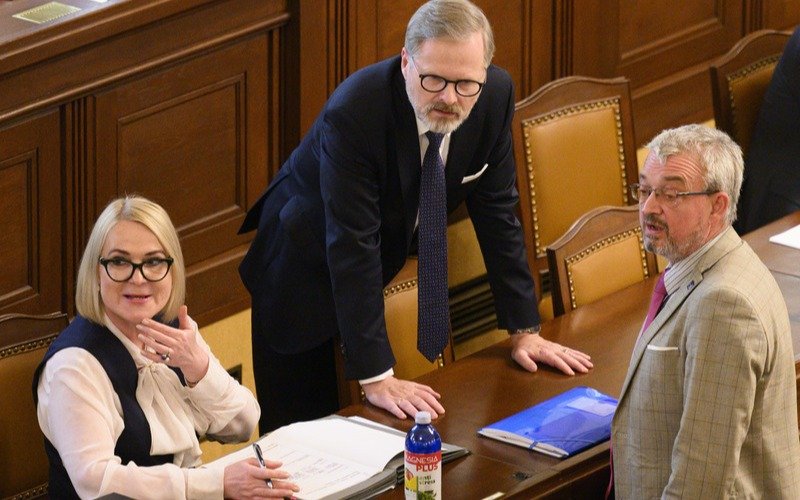Оппозиция-в-Чехии-не-смогла-добиться-вотума-недоверия-правительству