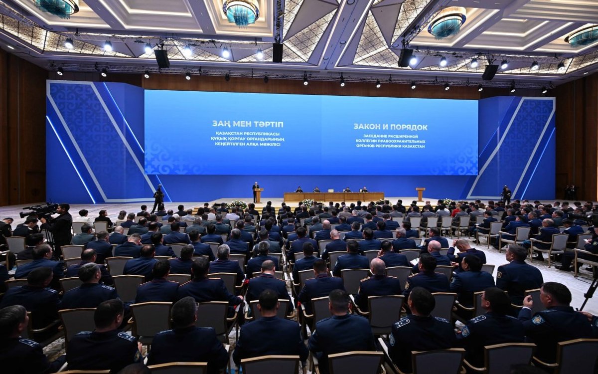 Глава-государства-подписал-Закон-об-амнистии-к-30-летию-Конституции