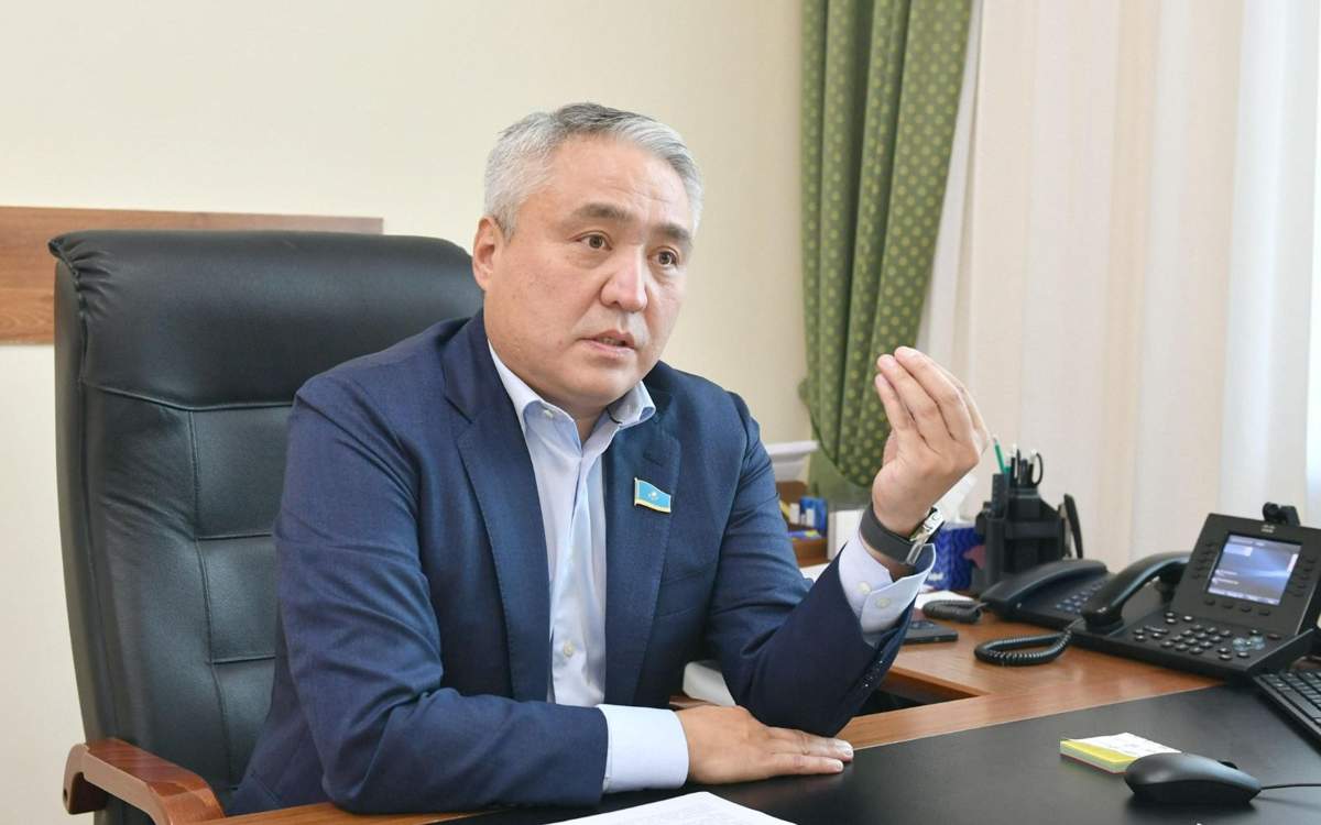 В-Мажилисе-подняли-вопрос-регулирования-онлайн-продажи-турпакетов