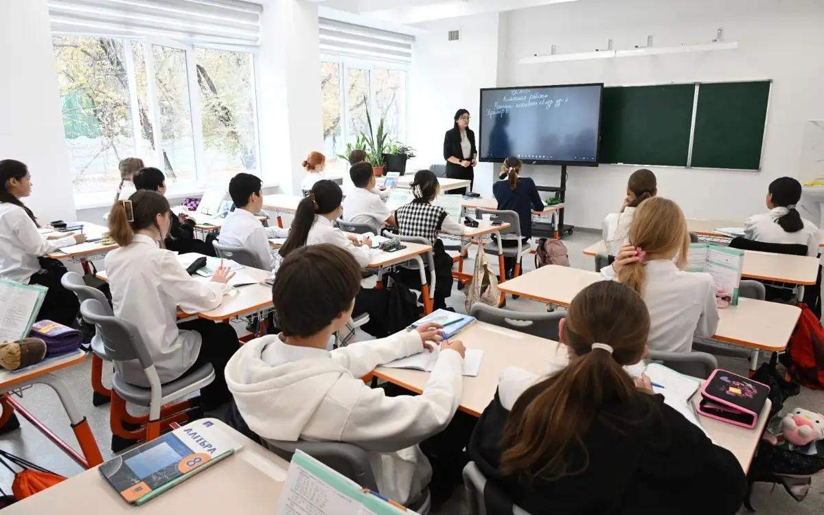 Закрытие-школ,-нехватка-учителей-—-что-не-так-с-образованием-в-СКО