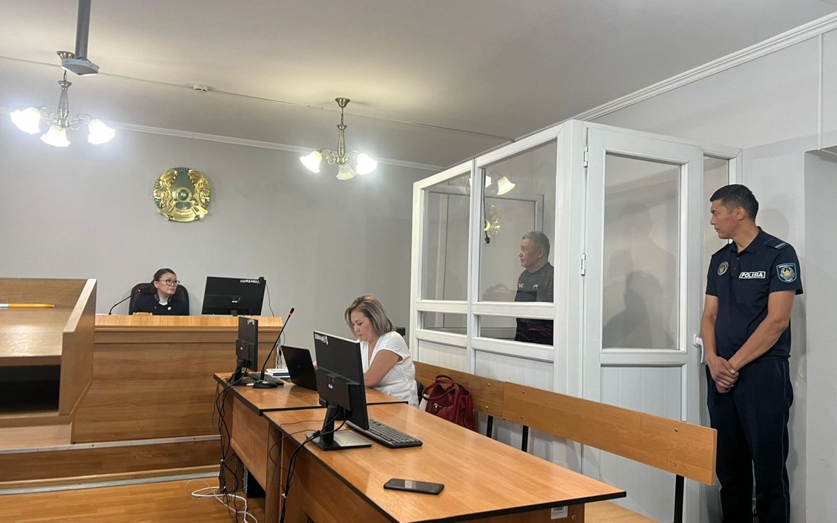 В-Алматы-возобновили-суд-по-делу-о-захвате-заложницы-в-аэропорту